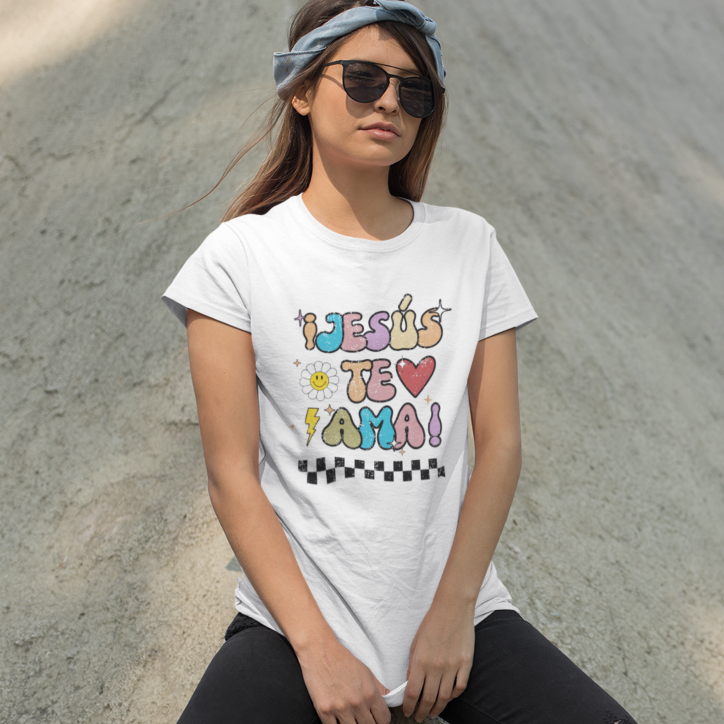 ¡Jesús Te Ama! Camiseta de Fe