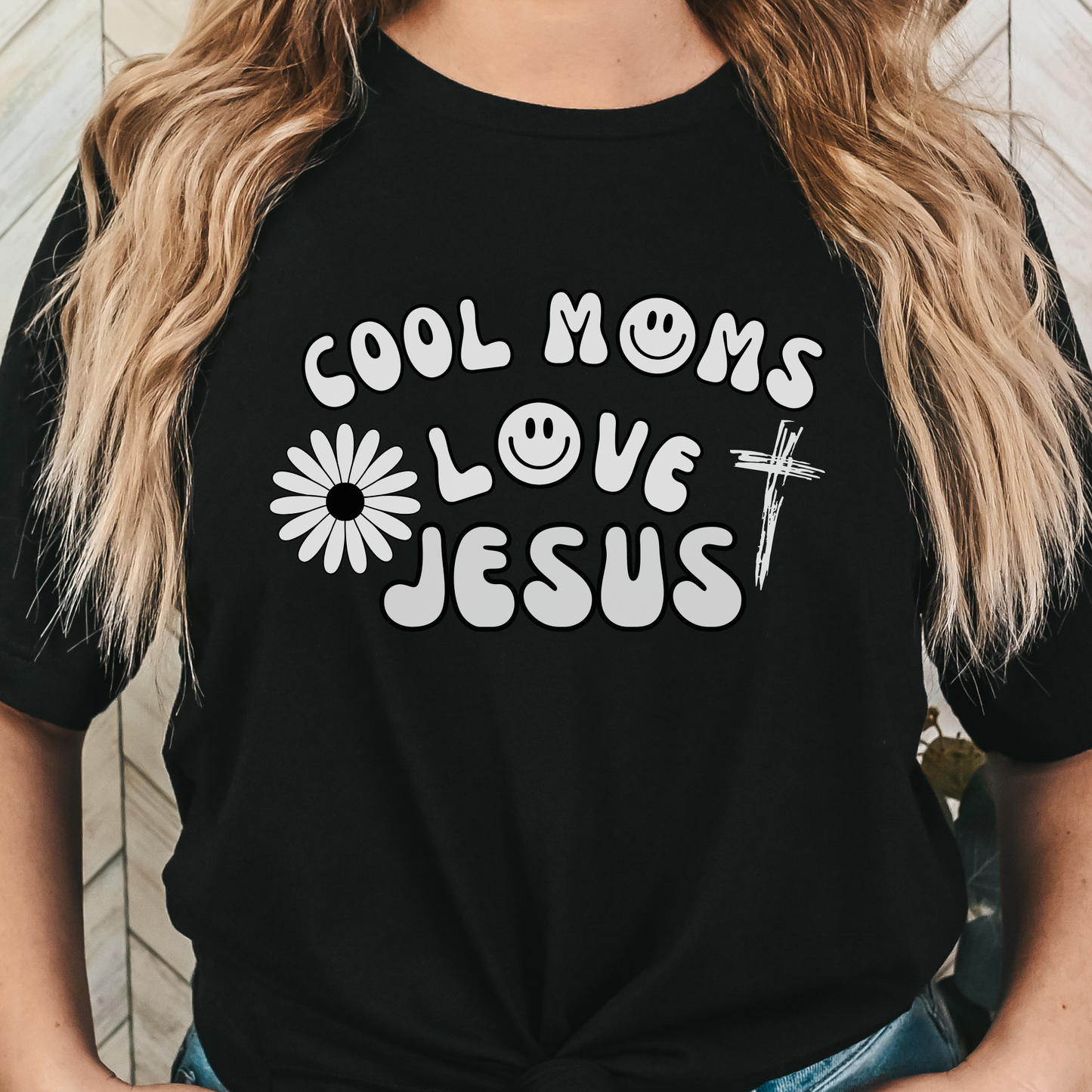 Cool Moms Love Jesus Groovy Shirt